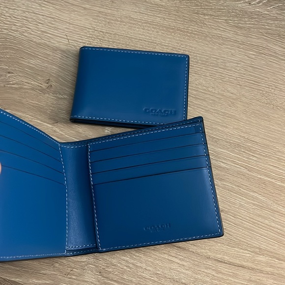 Blue Leather Coach Wallet - Picture 5 of 7